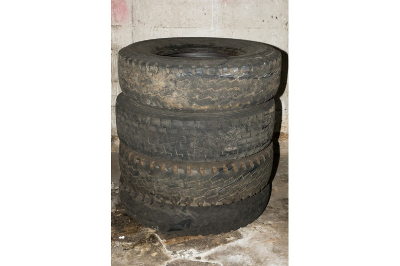 4 TRUCK TYRES USED