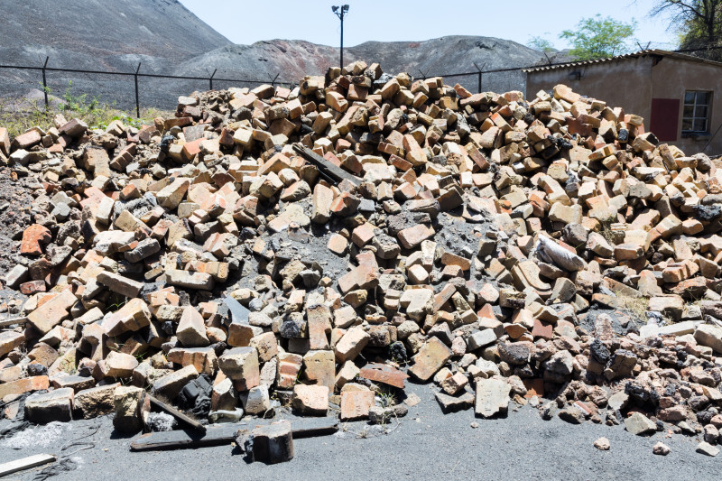 lot assorted bricks