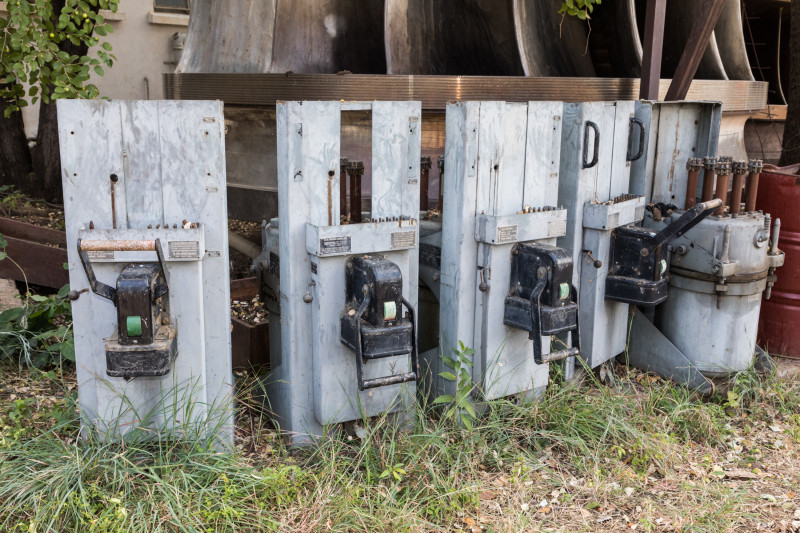 oil circuit breaker