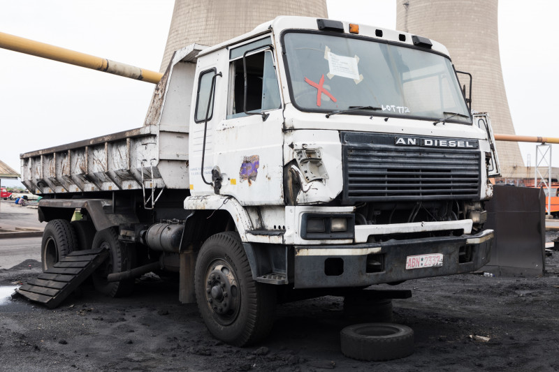 NISSAN DIESEL TIPPER TRUCK REG NO. ABN 2337 (NON/RUNNER)