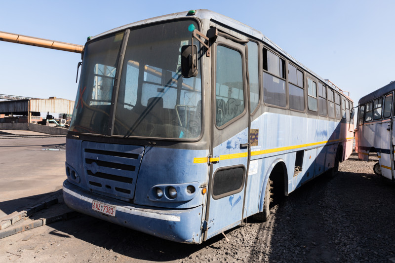 DAF 825 BUS REG NO. AAZ 7381 (NON/RUNNER)