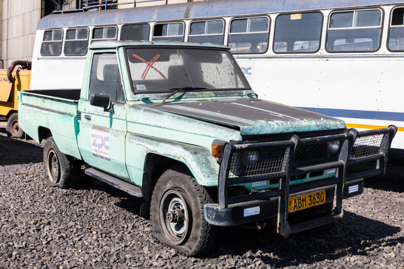 TOYOTA LANDCRUISER REG NO. ABM 3630 (NON/RUNNER)